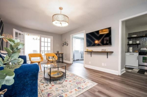 Heart Downtown 2BD Onsite Parking Condo City View! LM401